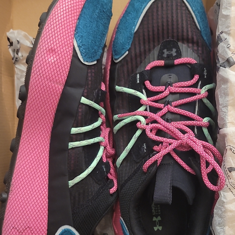 Under Armour Venture Pro Magenta Trail Shoes
